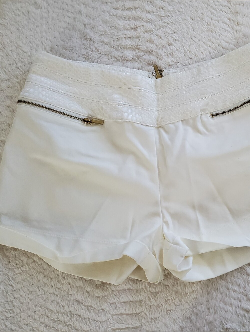 bebe White High-Waist Zip Pocket Shorts